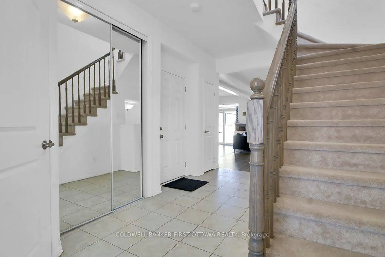 4852 Abbott Street photo 5