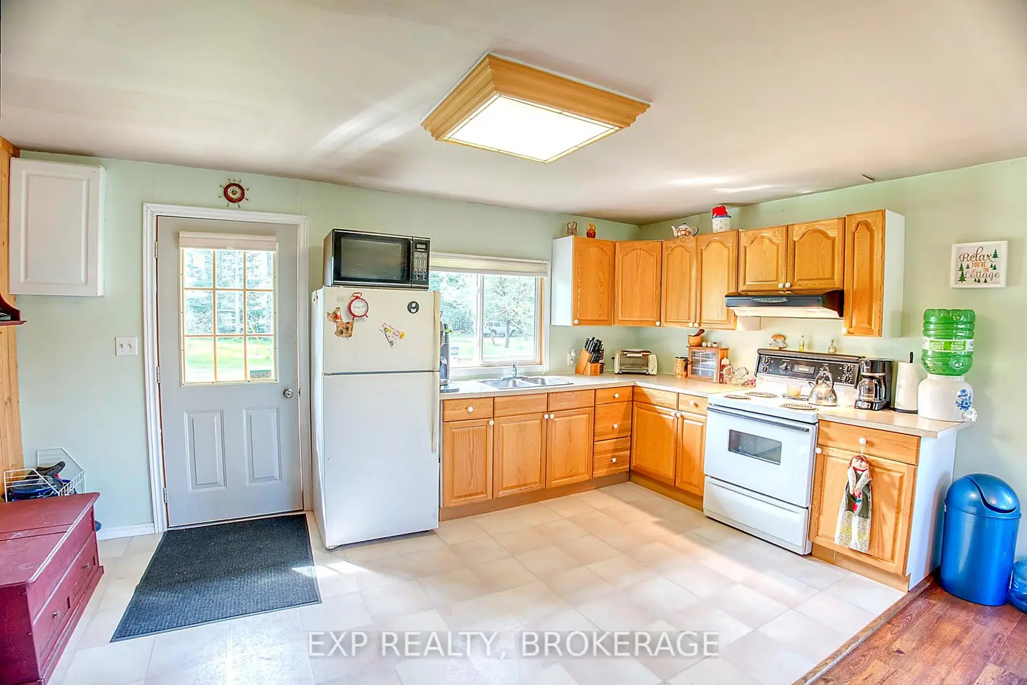 1013 Turner Way photo 5