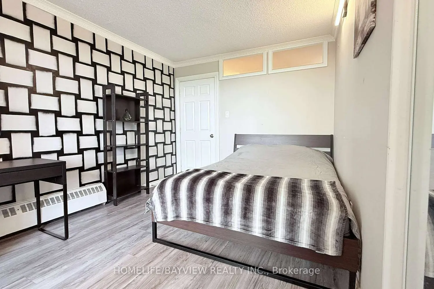 Additional image 15 of 4645 Jane Street 909