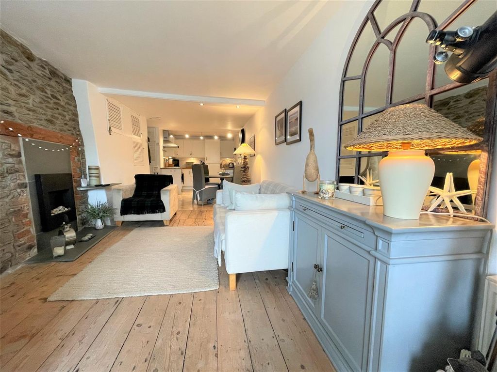 Additional image 6 of 1 bed property for saleNorth Street, Fowey PL23