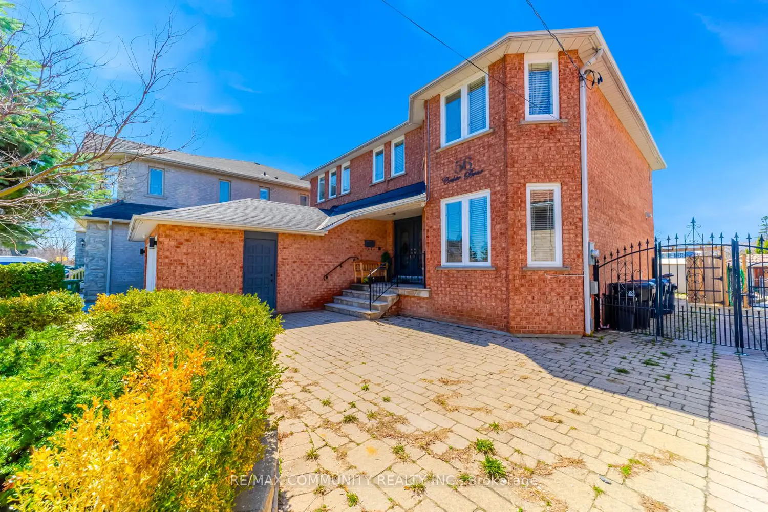 56 Cedar Brae Boulevard