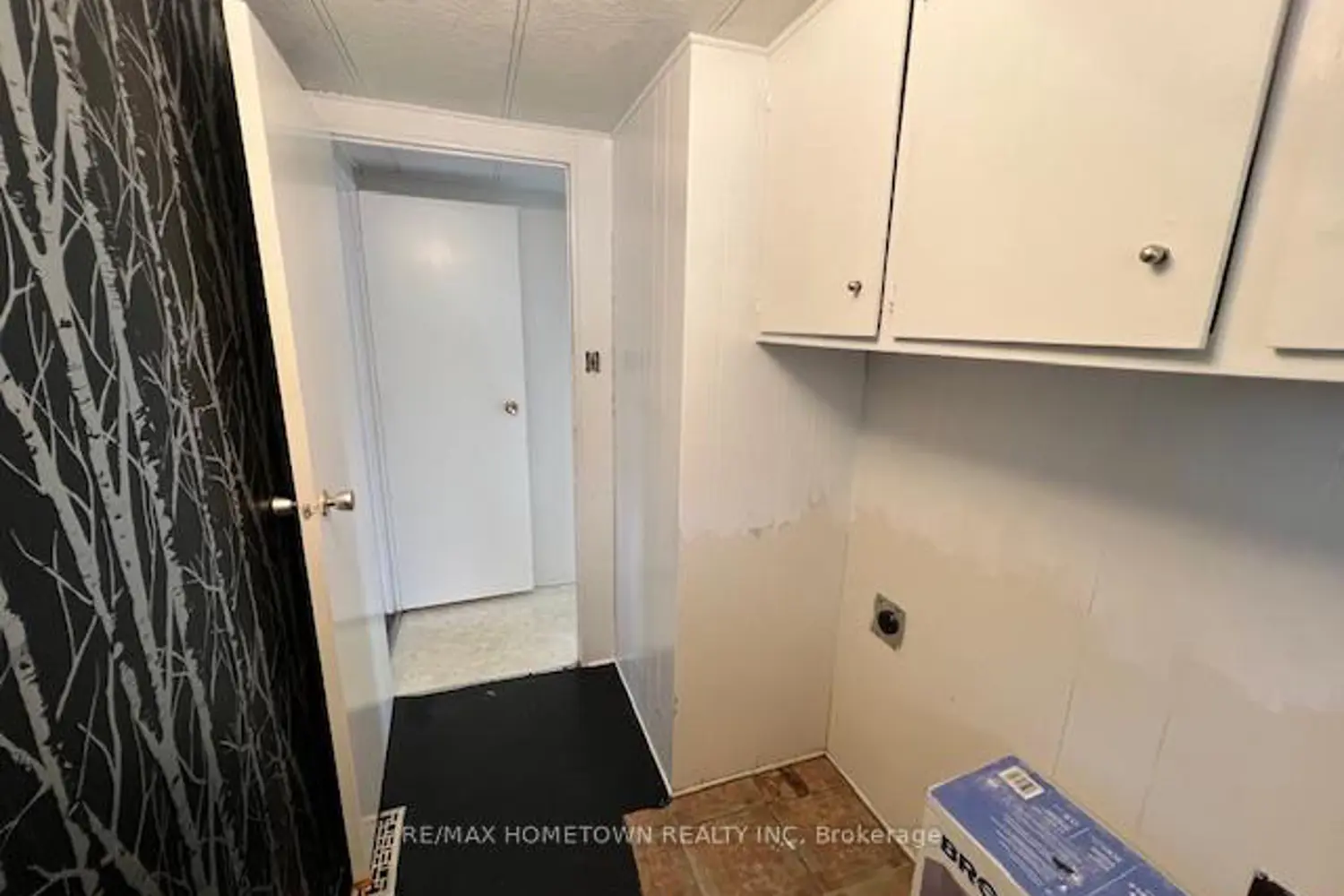 Additional image 10 of 1871 Oxford Avenue 3