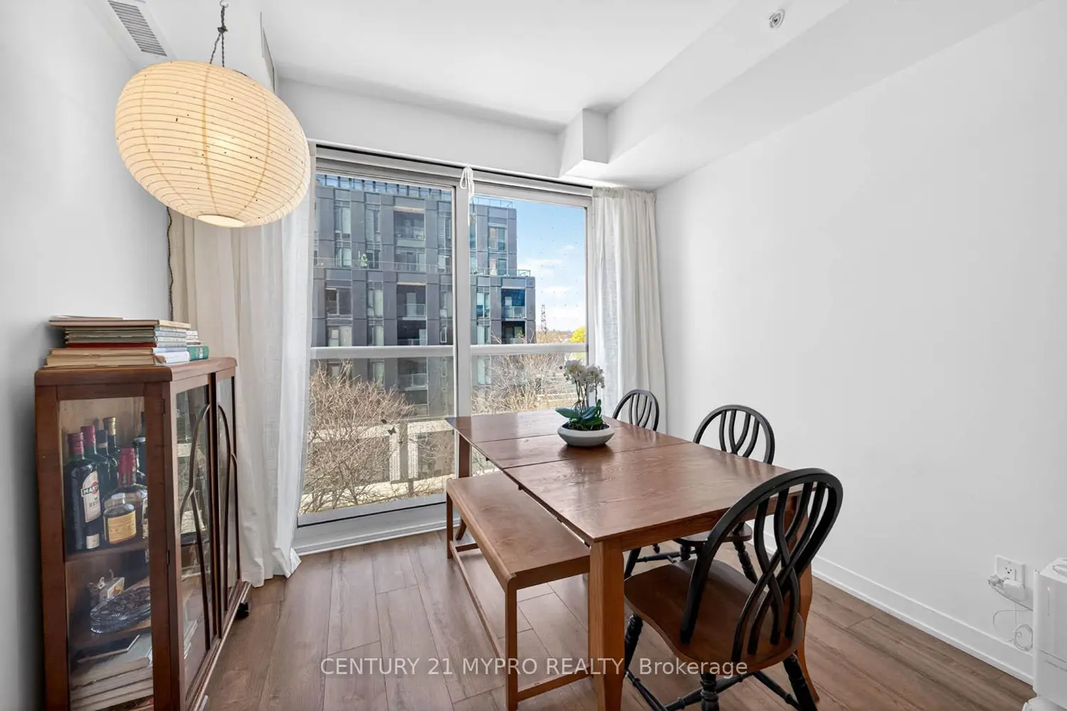 Additional image 5 of 1787 St Clair Avenue 414