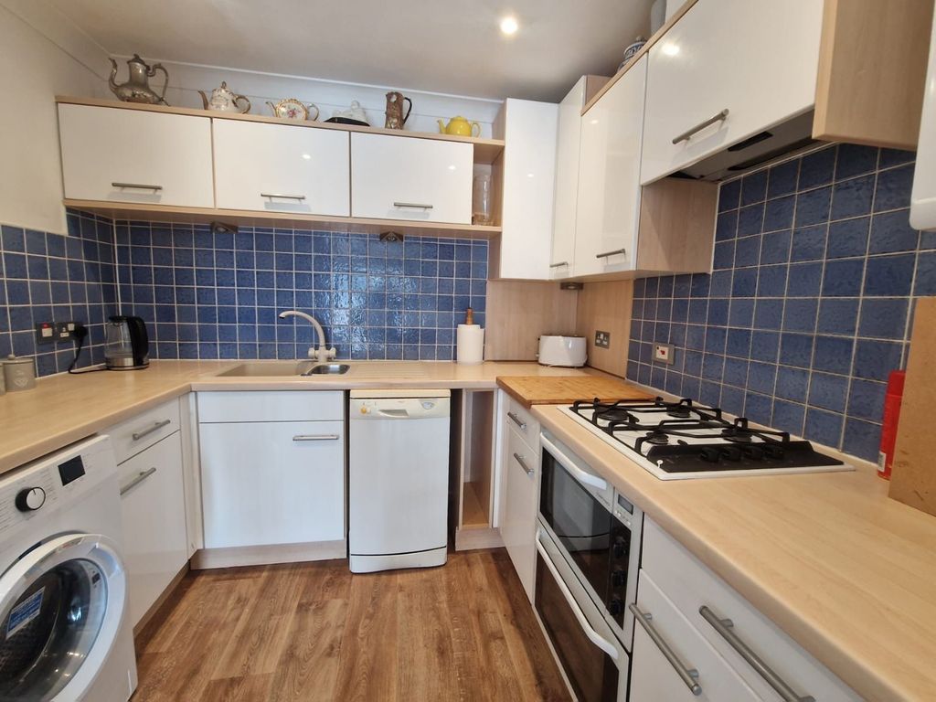 Additional image 4 of 2 bed flat for saleShelly Road, Exmouth EX8