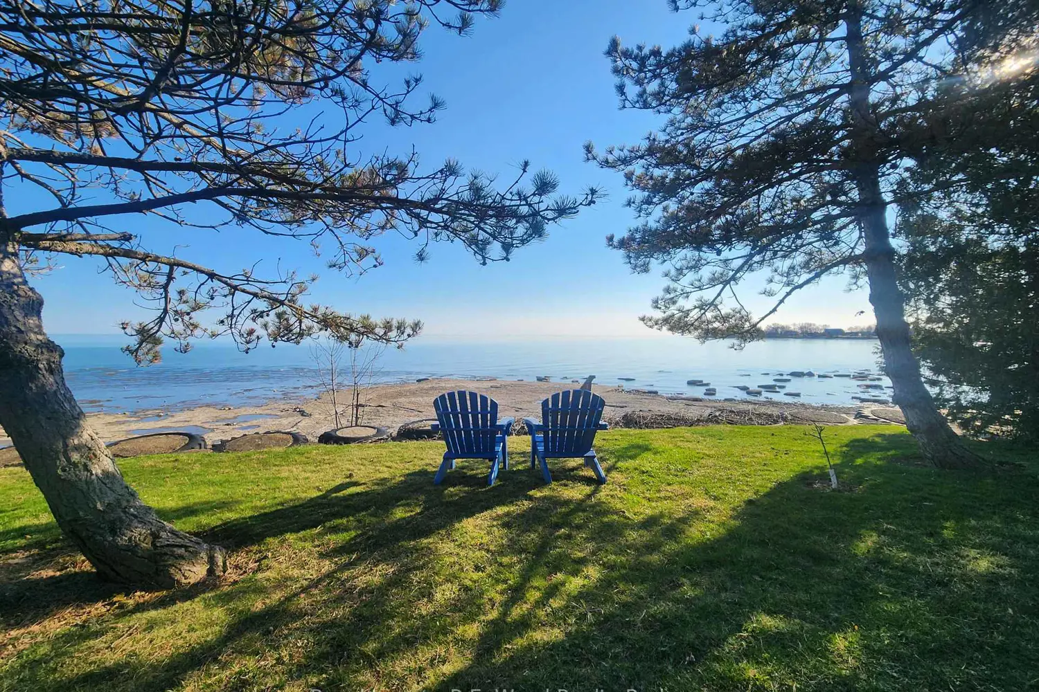 1806 Lakeshore Road photo 4