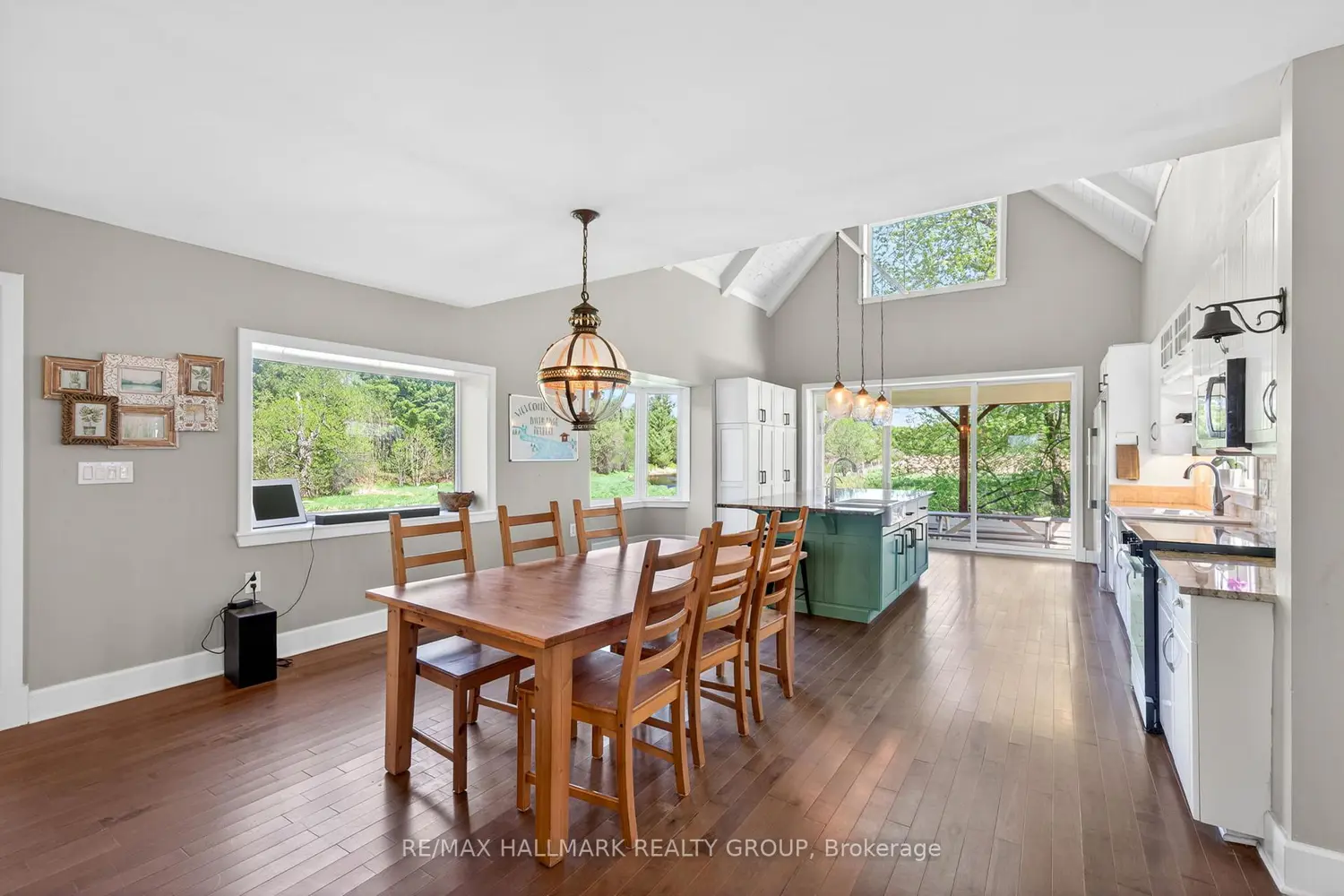 6548 Carp Road photo 3