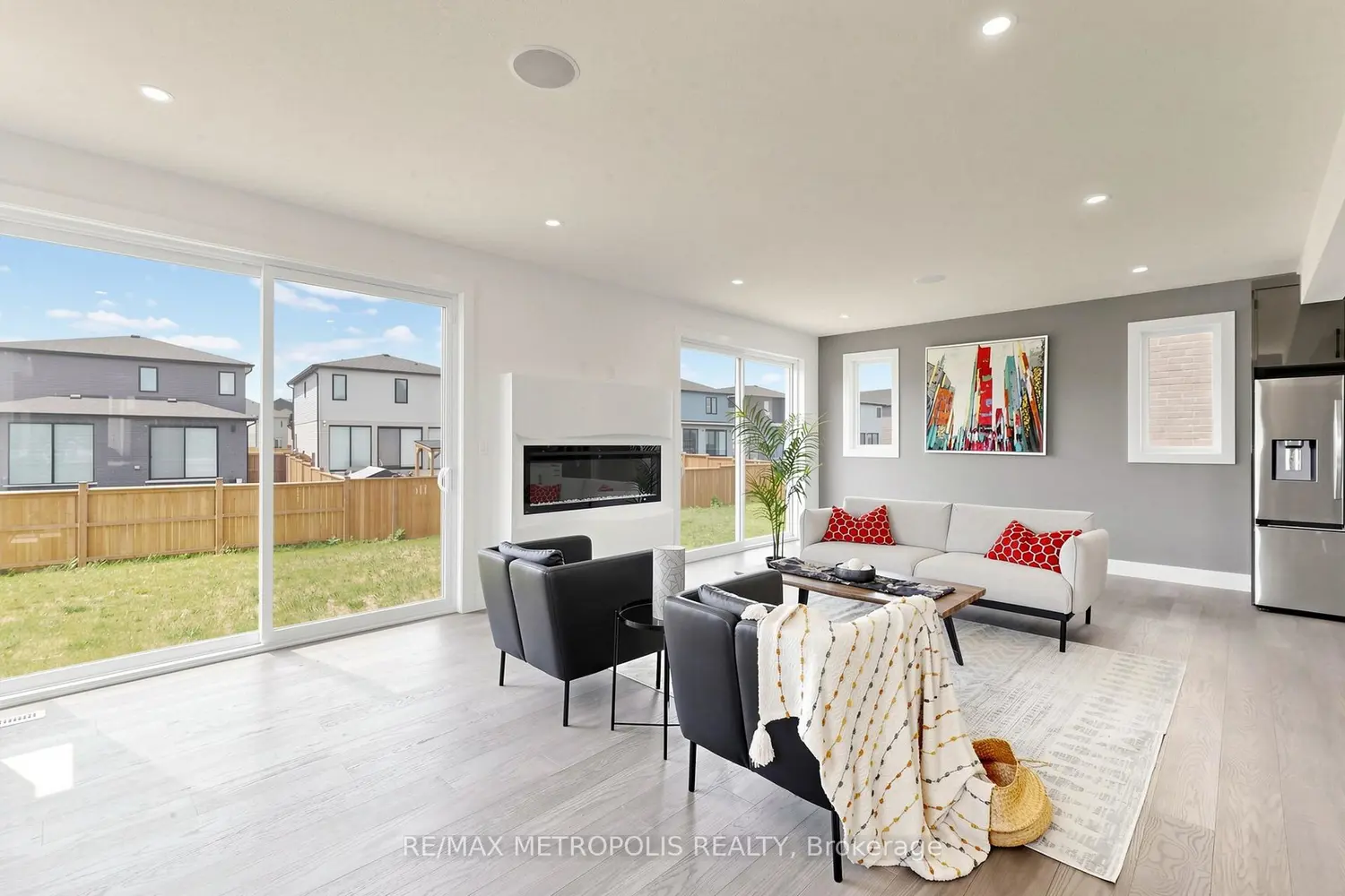 604 Chelton Road photo 3