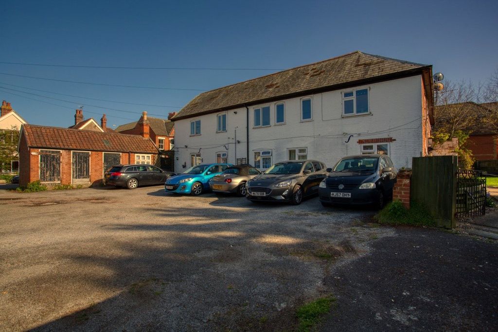 Additional image 11 of 1 bed flat for salePrinces Road, Felixstowe IP11