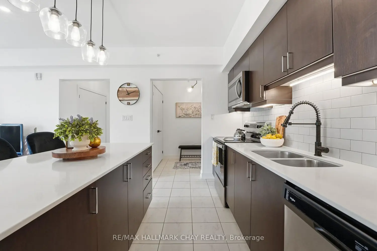 5 Chef Lane 406