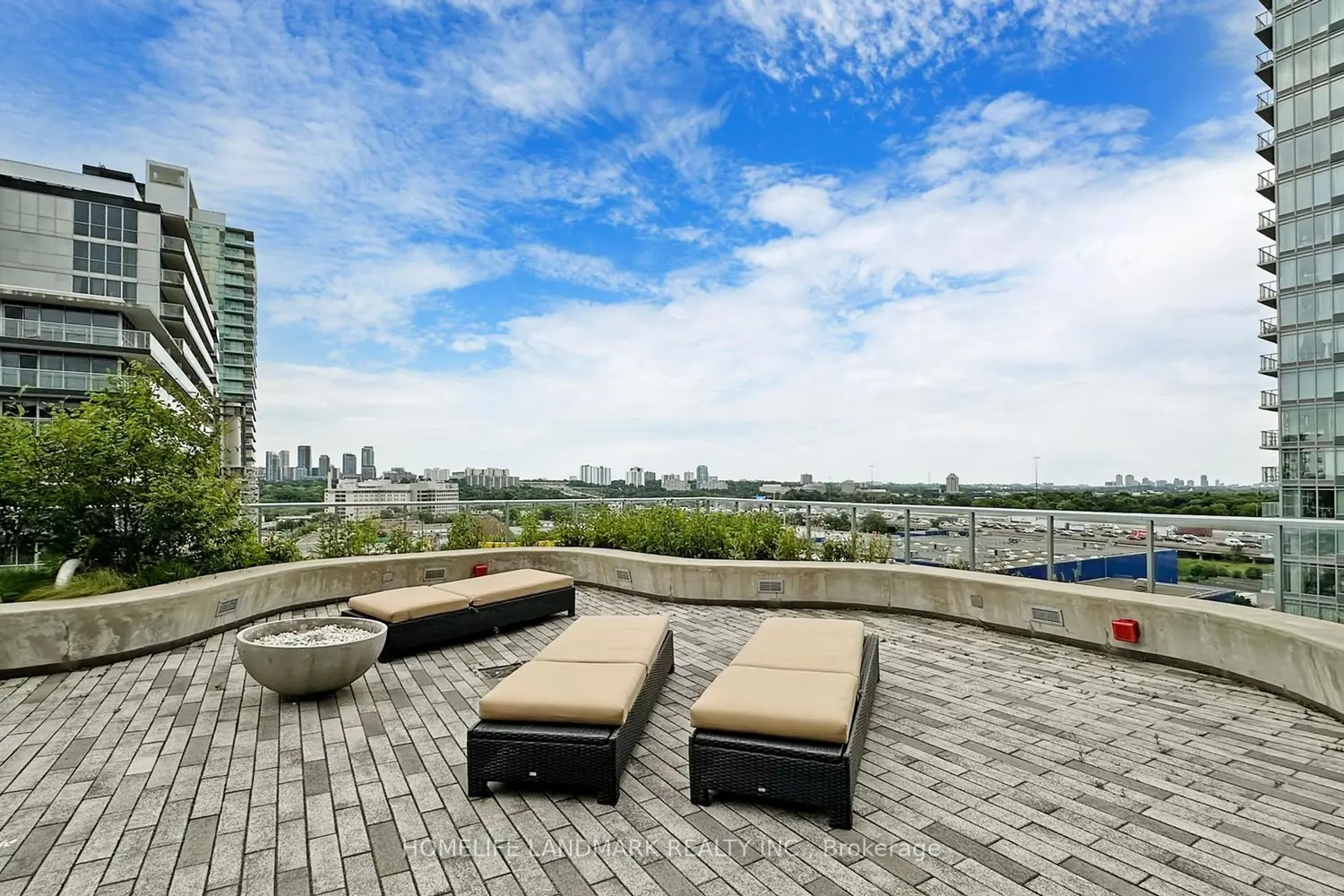 Additional image 14 of 72 Esther Shiner Boulevard 1509