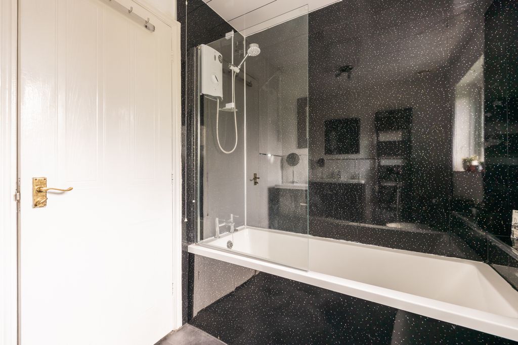Additional image 18 of 4 bed villa for sale6 Parrot Lane, Gorebridge EH23