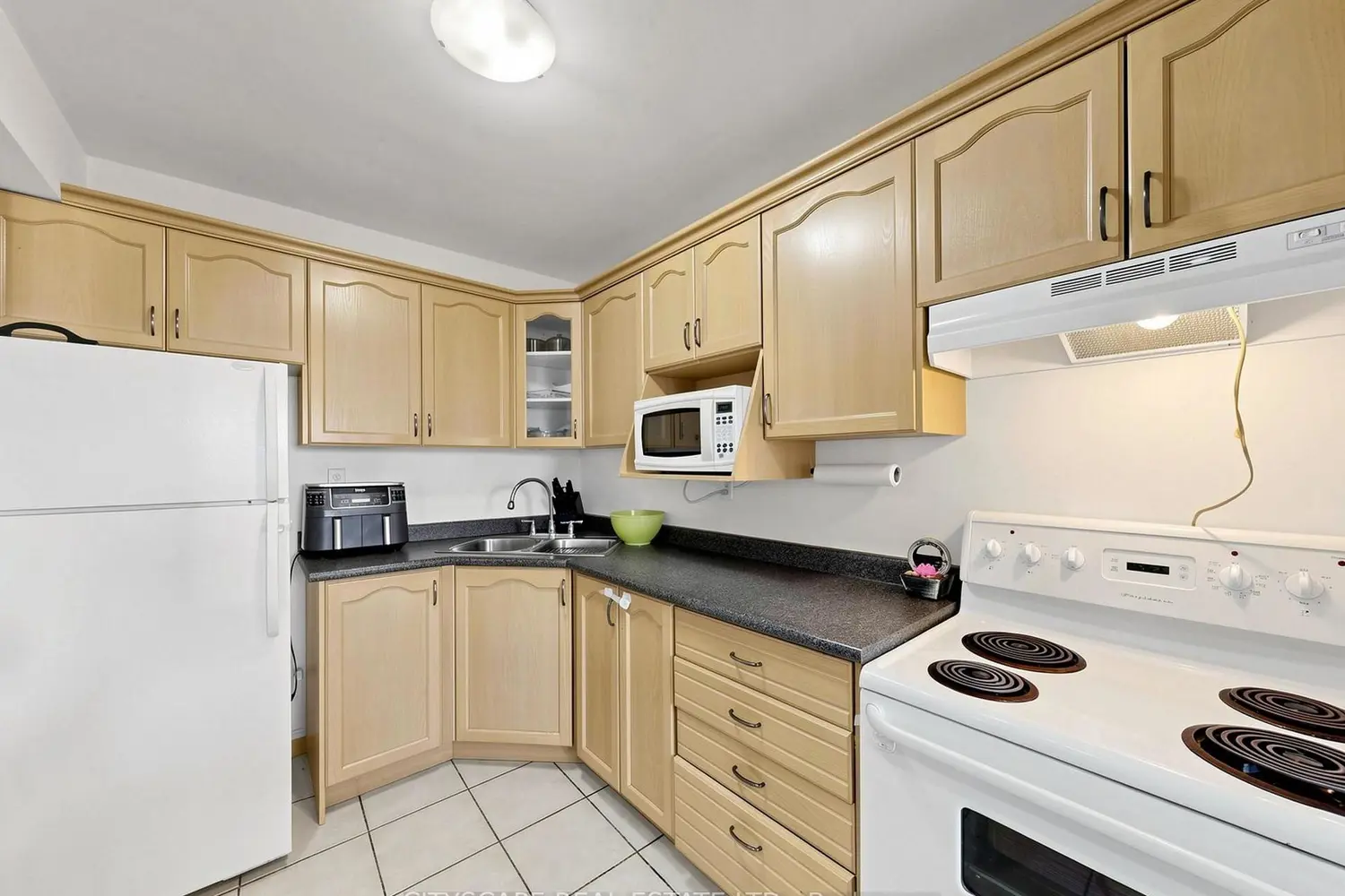 851 Queenston Road 708 photo 4