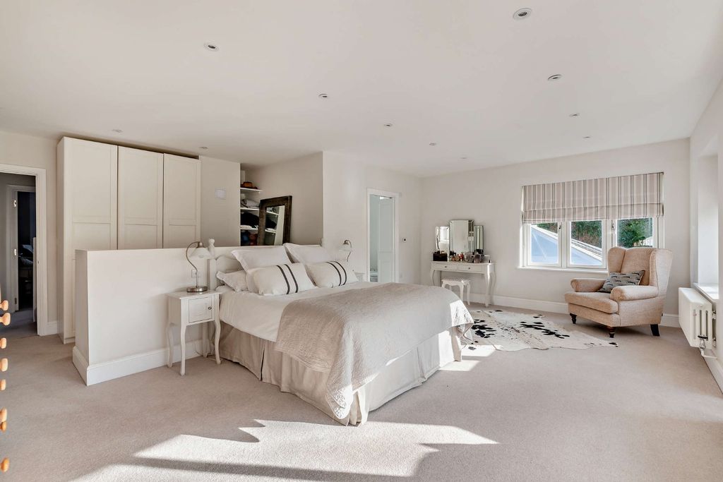 Additional image 15 of 6 bed detached house for saleChapel Road, Rowledge, Farnham, Surrey GU10