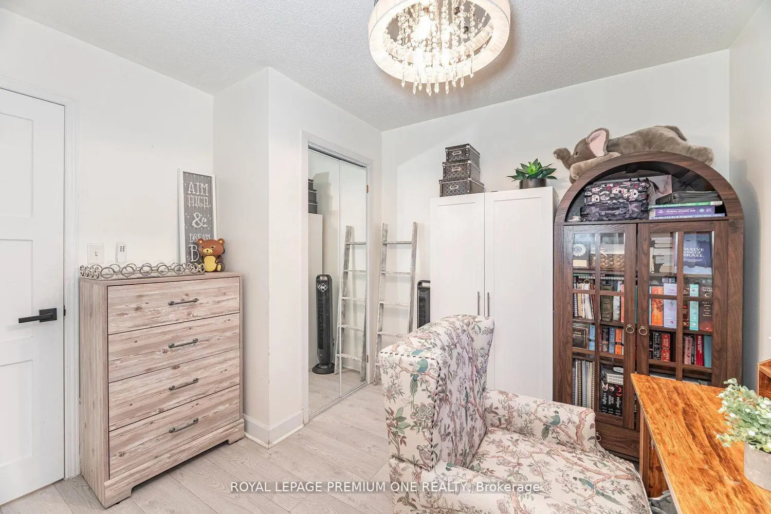 Additional image 13 of 47 Triple Crown Avenue