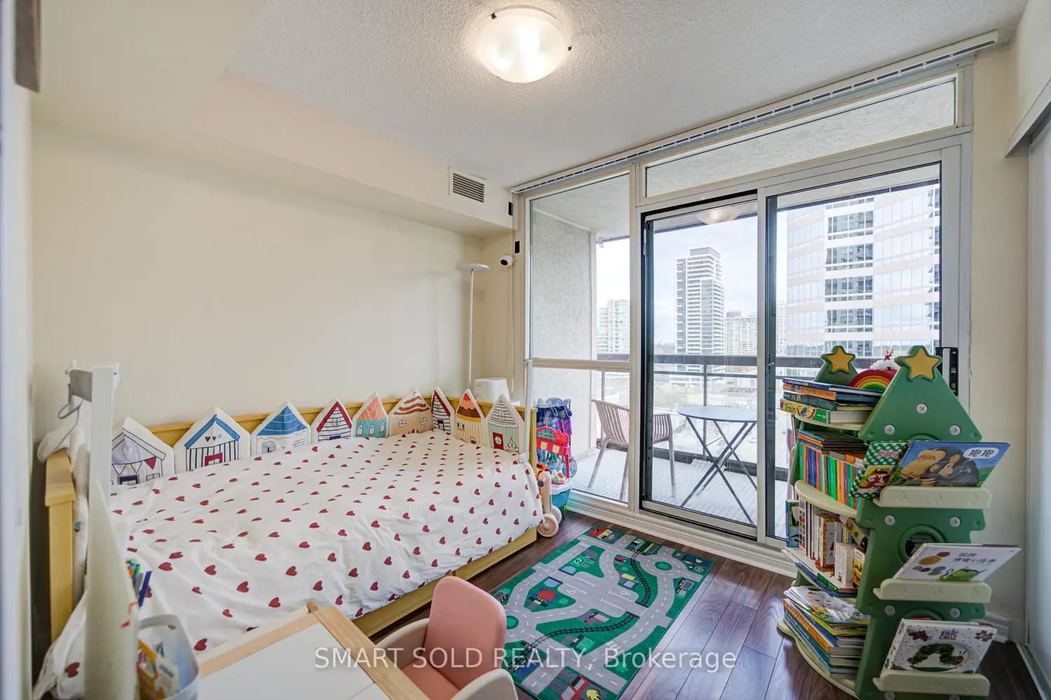 Additional image 6 of 18 Parkview Avenue 1512