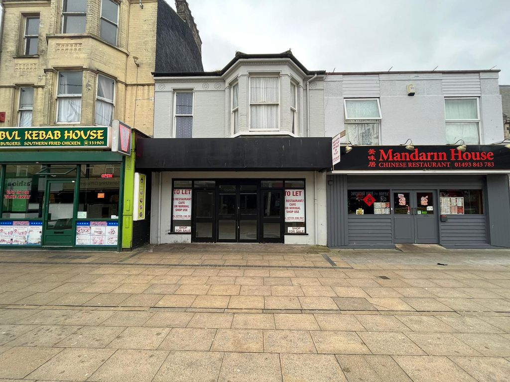 Additional image 4 of 2 bed flat for saleRegent Road, Great Yarmouth NR30
