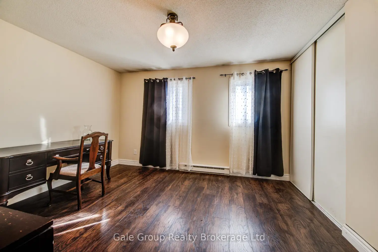 Additional image 4 of 1093 Nellis Street 20