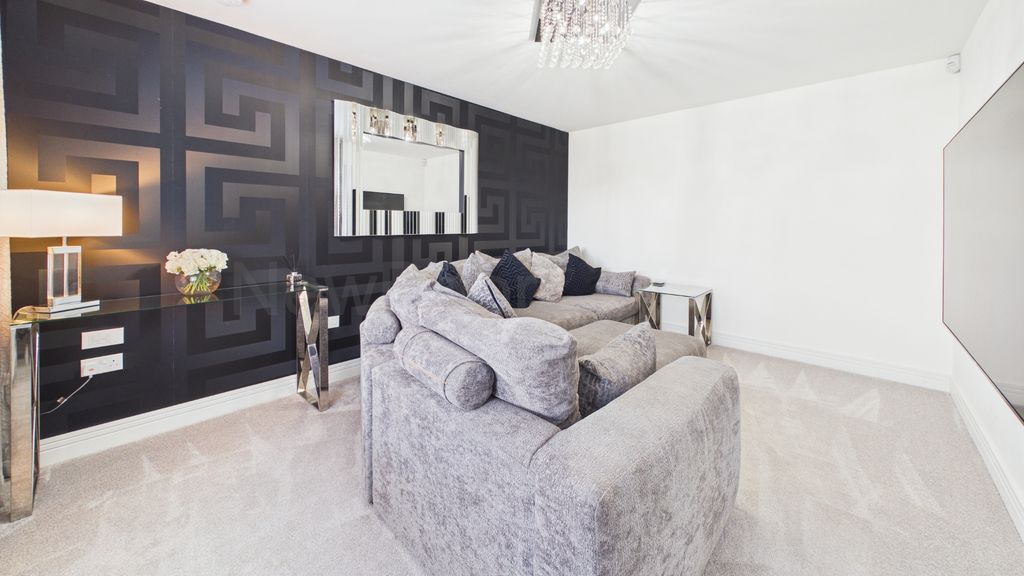 Additional image 4 of 4 bed detached house for saleCairnmaith, Erskine PA8