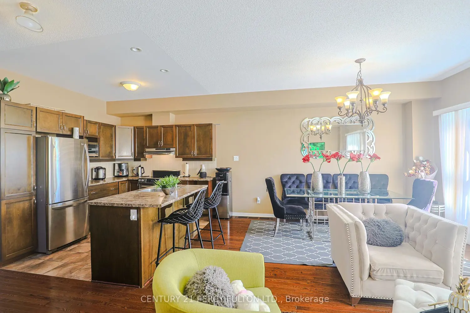 116 Dahlia Street photo 3