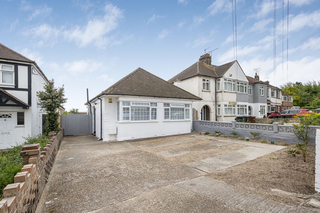 Additional image 8 of 3 bed detached house for saleThong Lane, Gravesend DA12