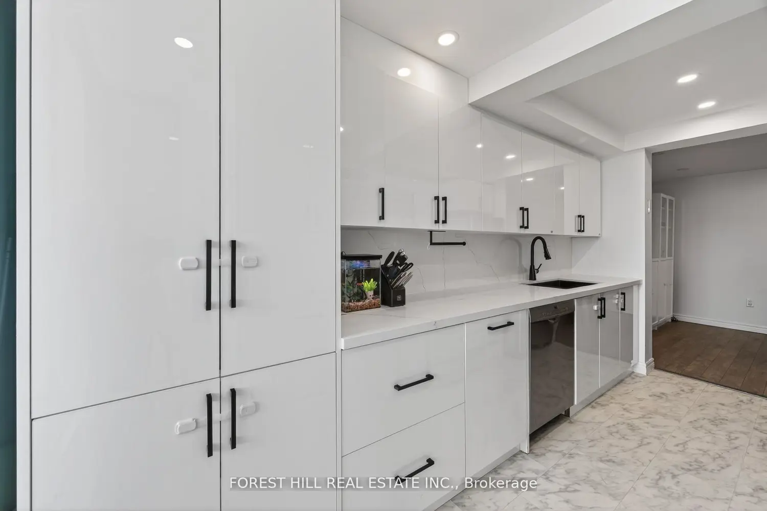 Additional image 5 of 100 Antibes Drive 1705