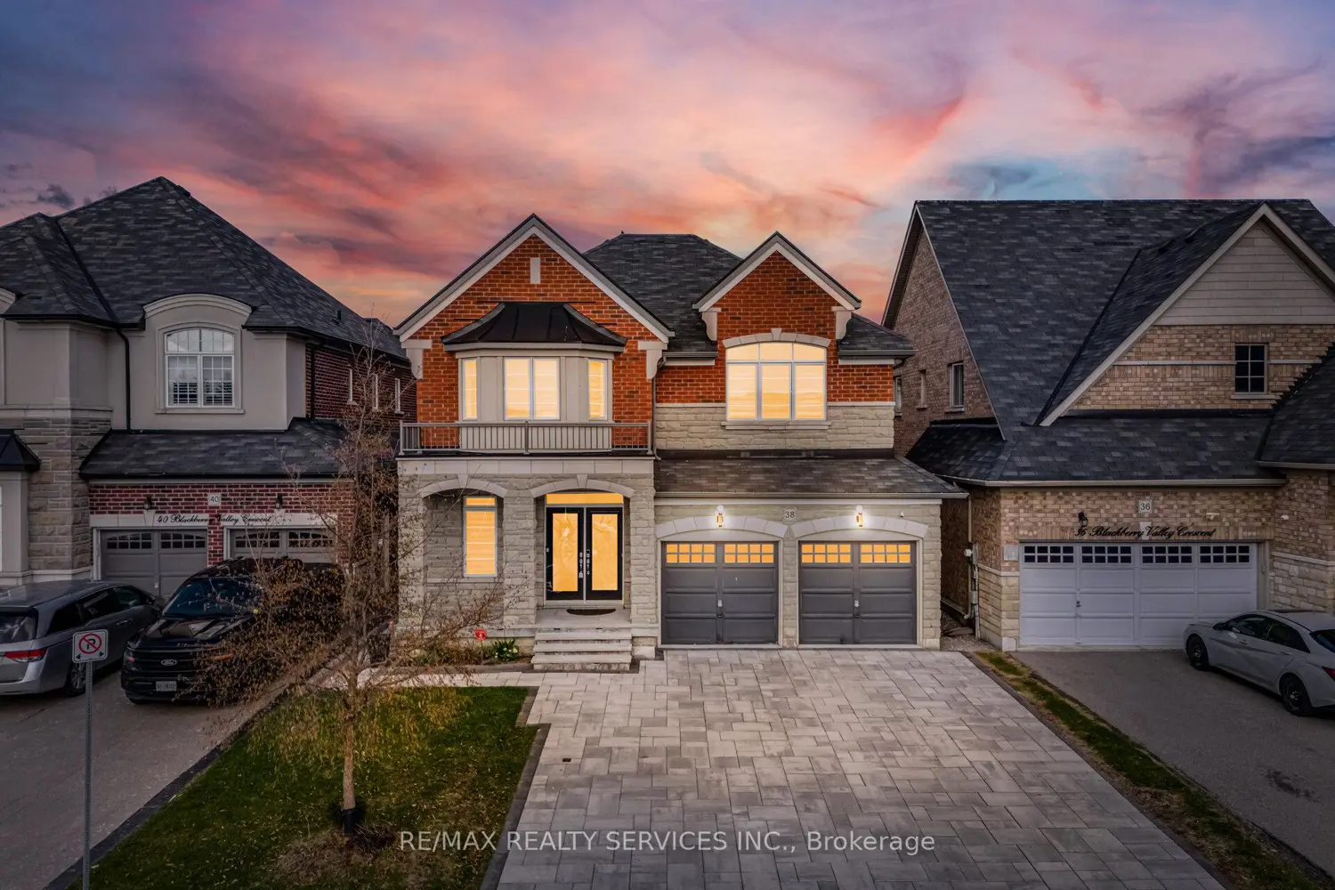 38 Blackberry Valley Crescent