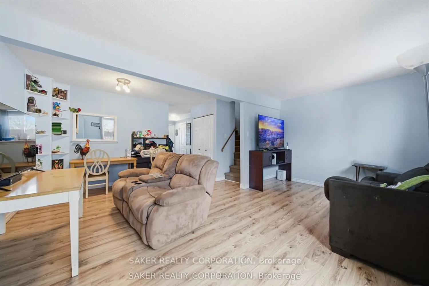 Additional image 5 of 141 Simcoe Street