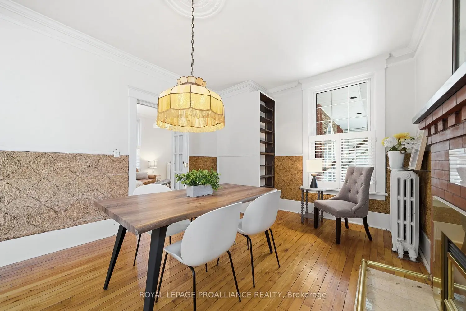 287 John Street photo 3