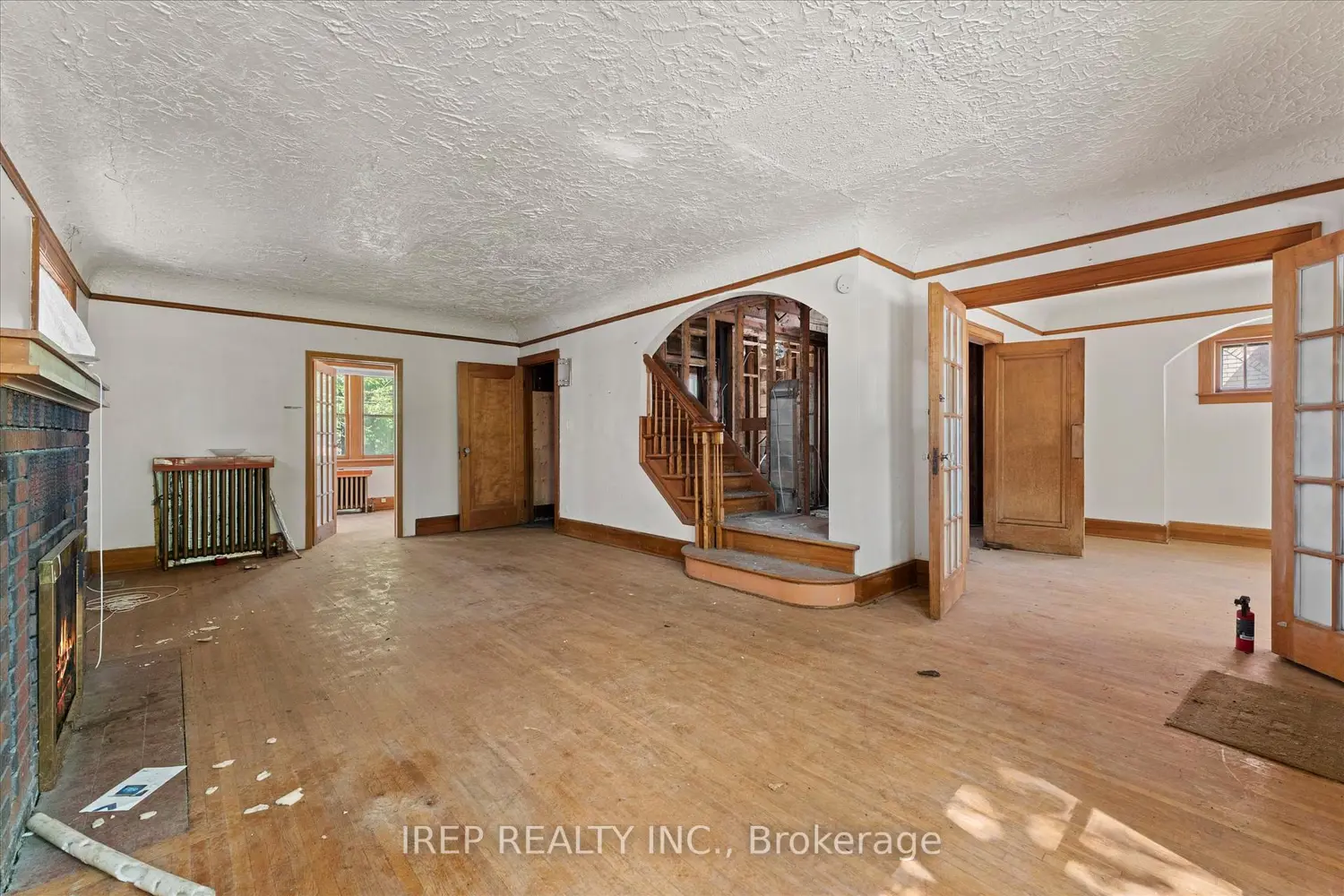 3056 Alexander Avenue photo 5