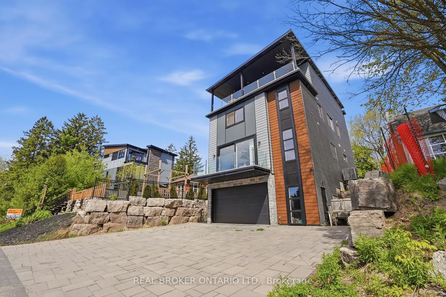 17 Maple Trail