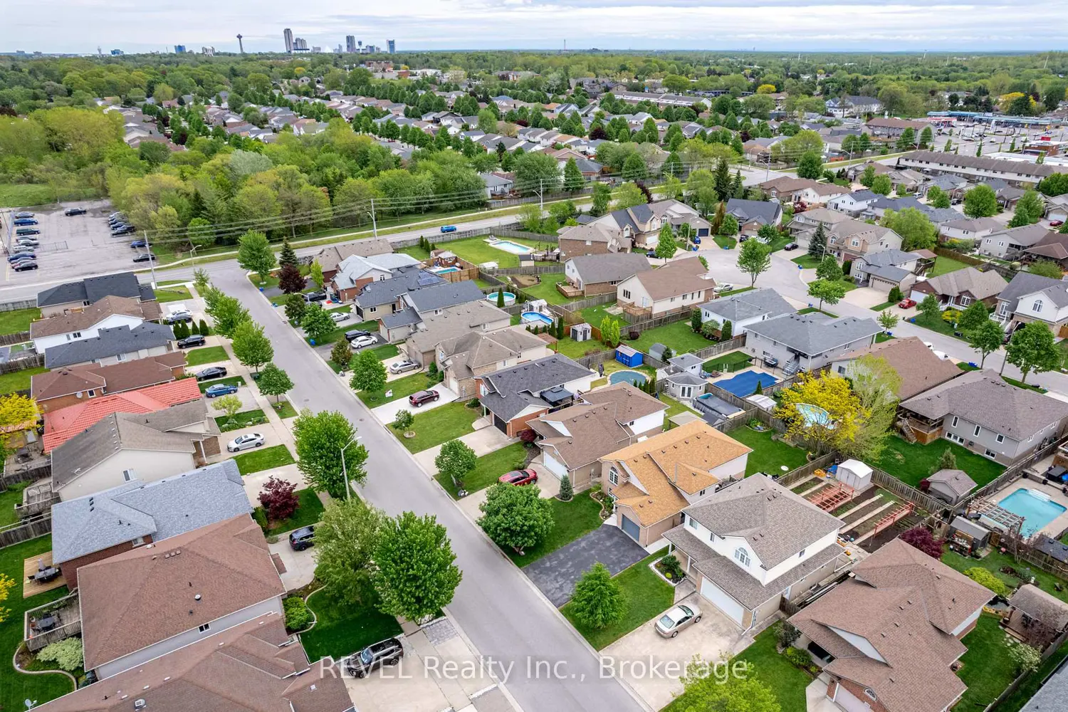 Additional image 18 of 8368 Racey Avenue