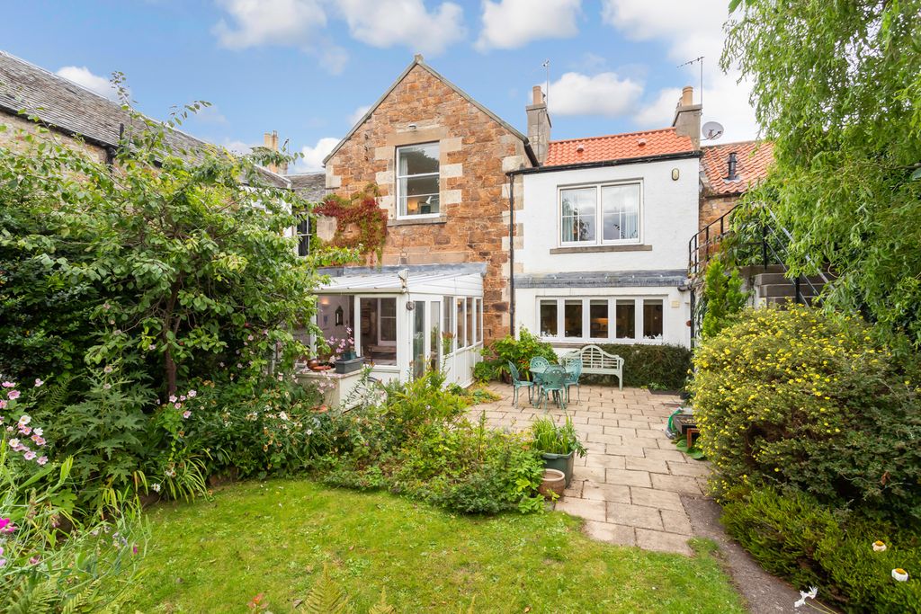 3 bed terraced house for sale2 The Poplars, High Street, Aberlady, East Lothian EH32