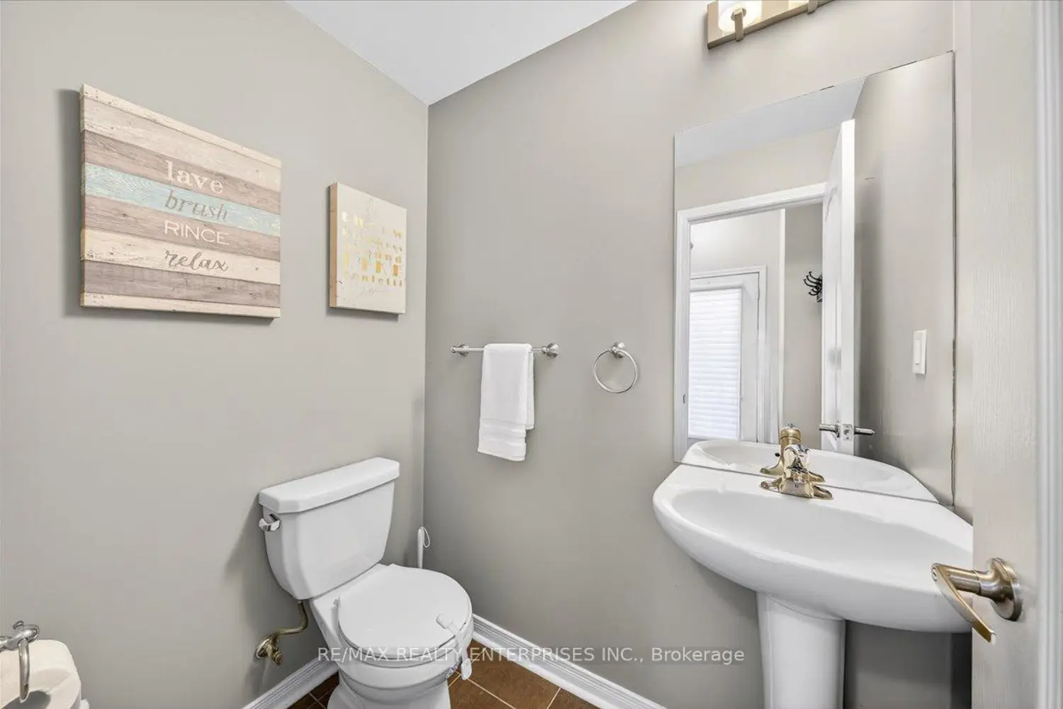 Additional image 11 of 871 Wilson Avenue 21