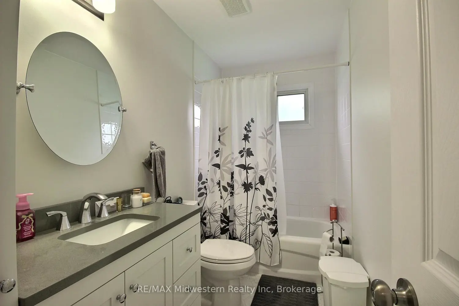 380 Havelock Avenue photo 4