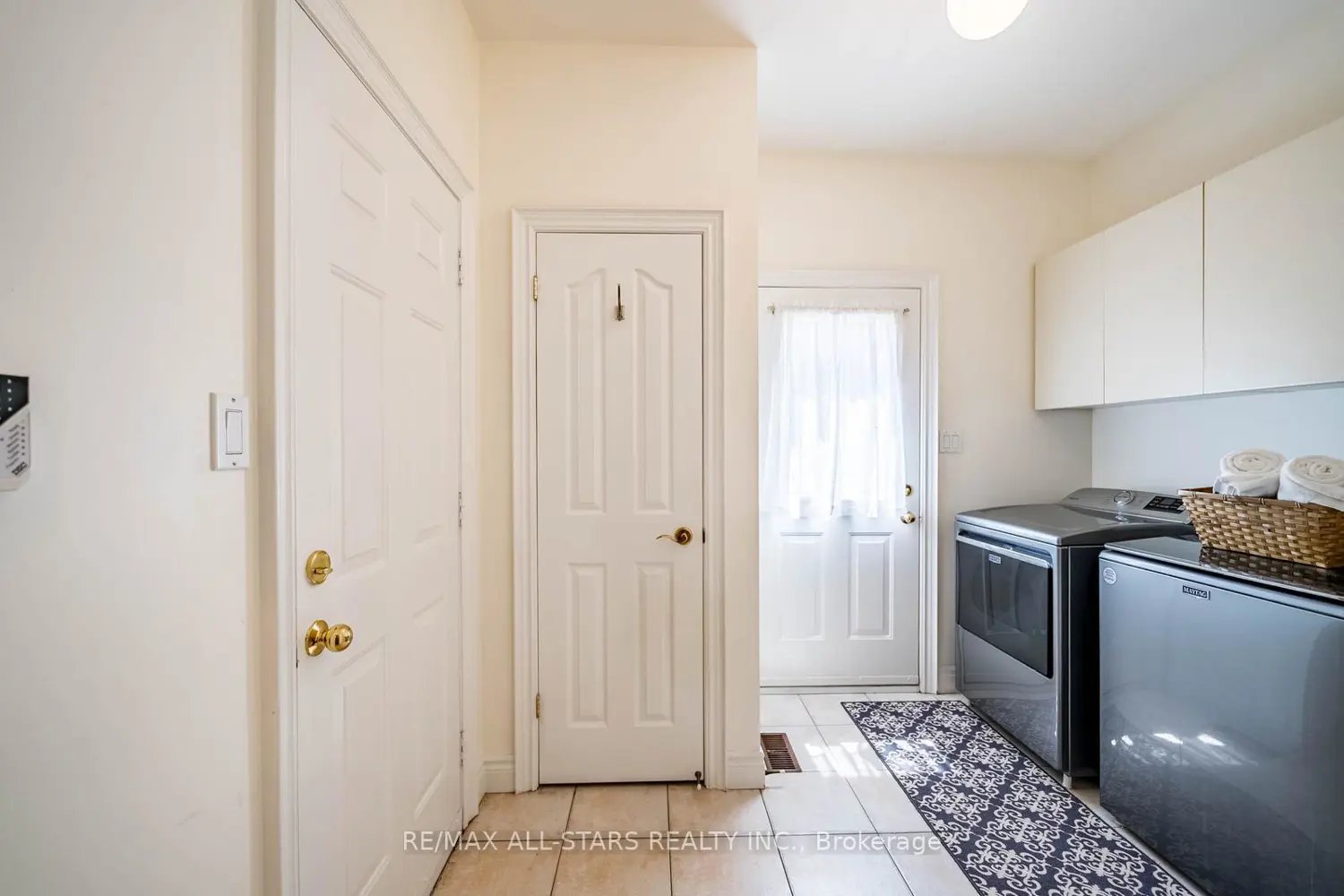 Additional image 9 of 41 Deepwood Crescent