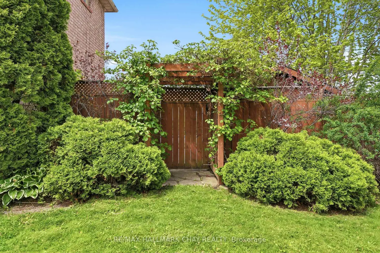 14 Dugdale Avenue photo 3