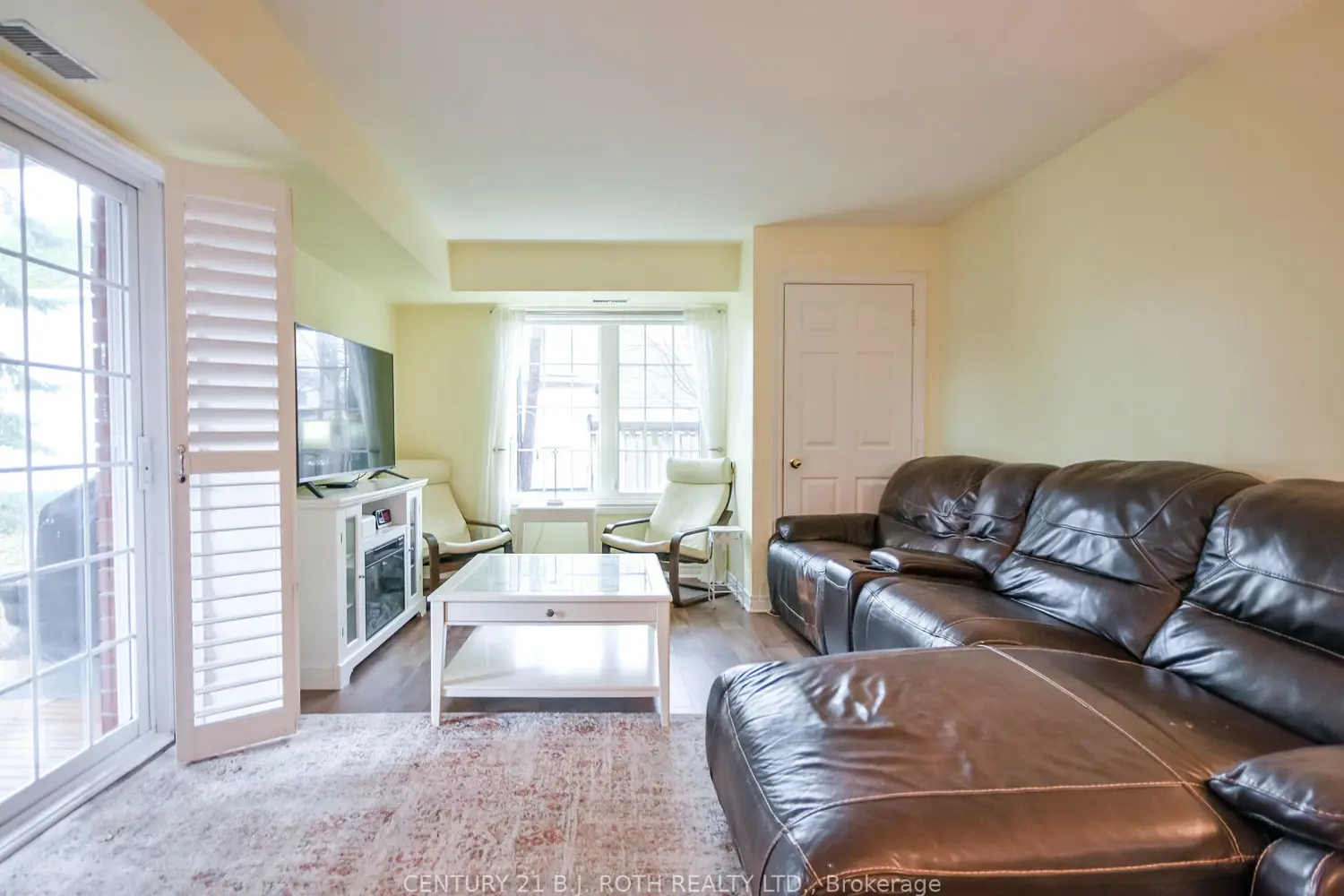 Additional image 2 of 49 Jacobs Terrace 114