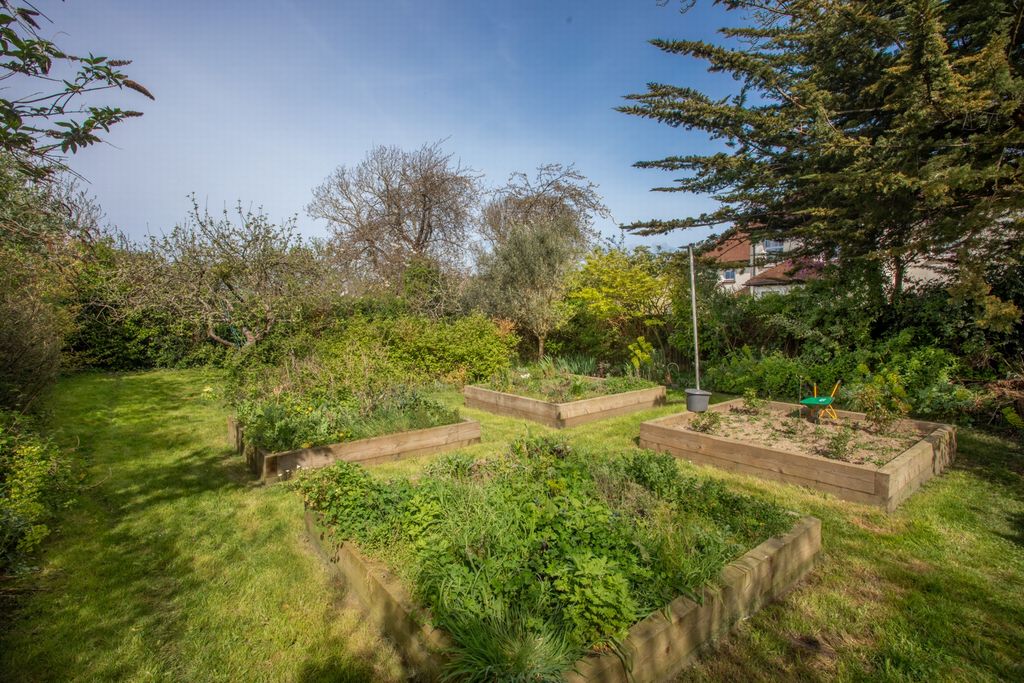 Additional image 27 of 5 bed detached house for saleCherry Garden Avenue, Folkestone CT19