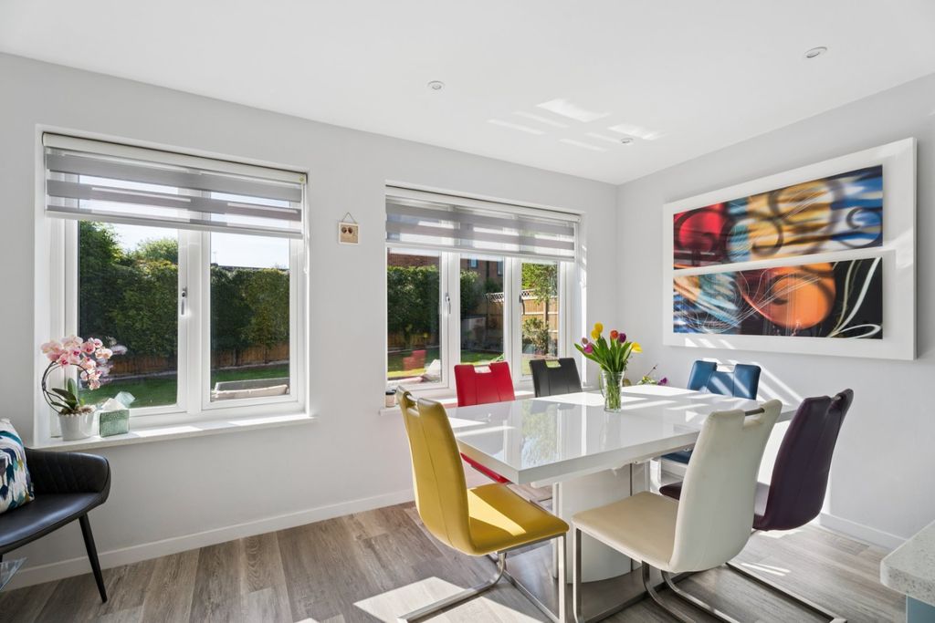 Additional image 6 of 4 bed detached house for saleMeadowcroft, Chalfont St. Peter, Gerrards Cross, Buckinghamshire SL9
