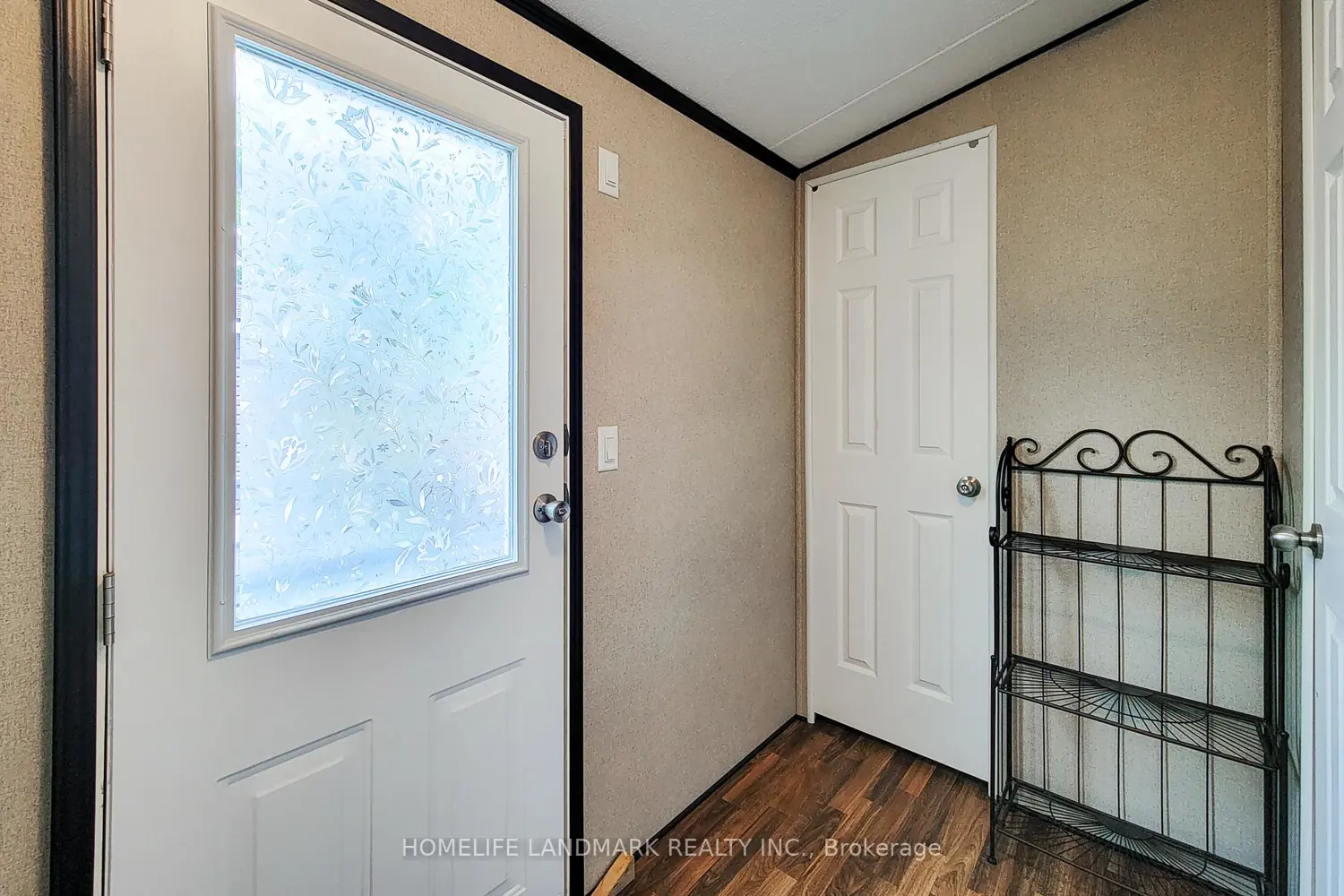 1501 Line 8 Road 232 photo 5