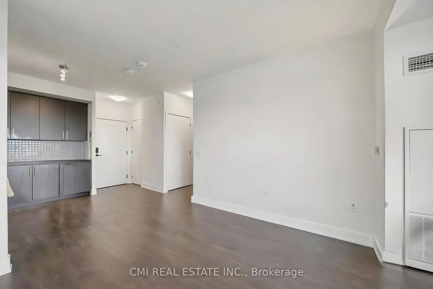 Additional image 6 of 2450 Old Bronte Road 242