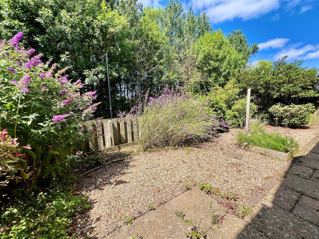 Additional image 27 of 5 bed detached house for saleFreshwater, Isle Of Wight PO40