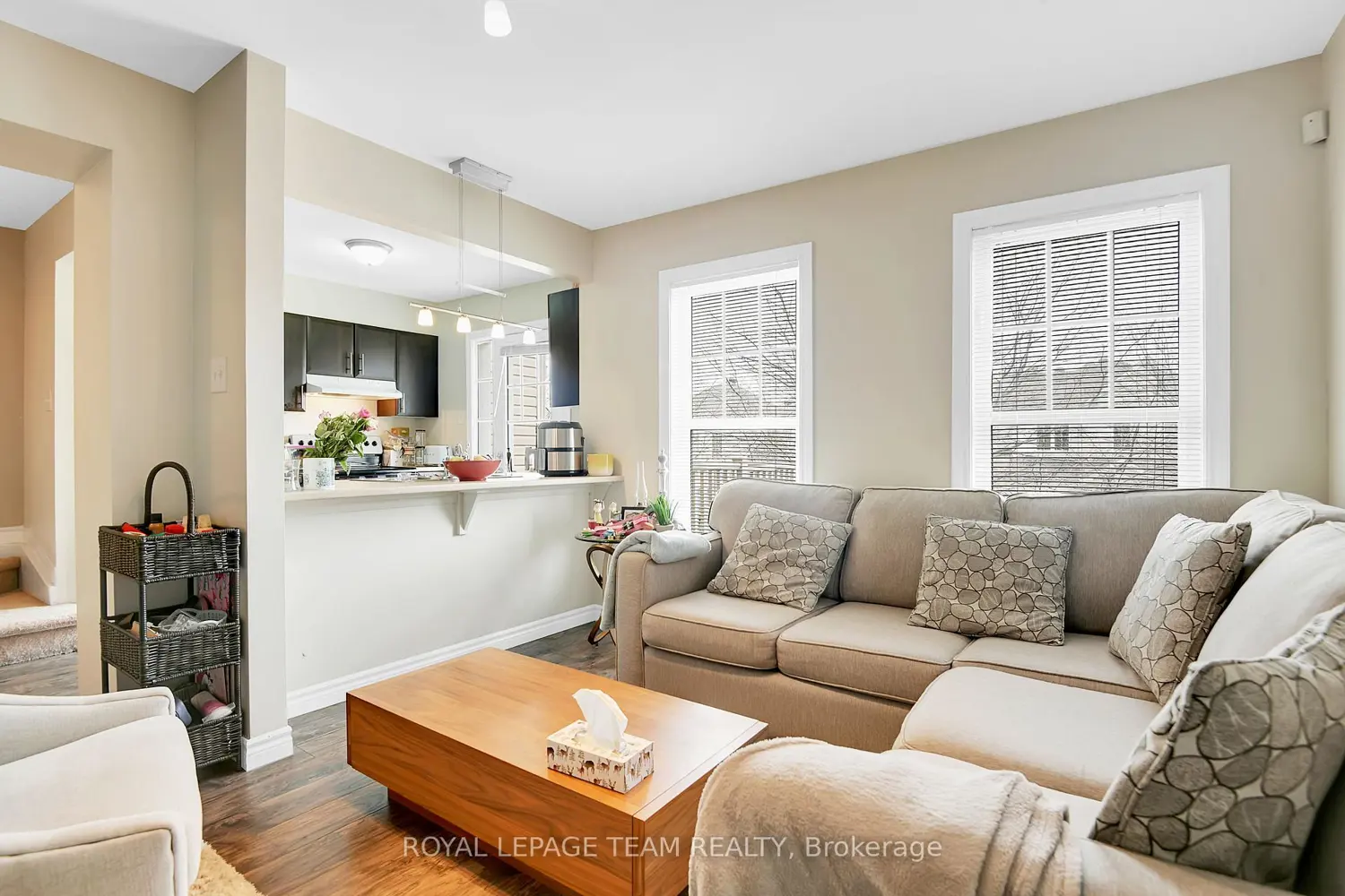 920 Messor Crescent photo 5