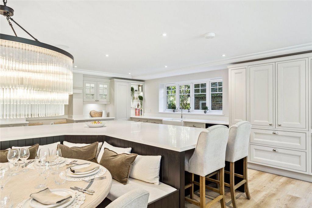 Additional image 8 of 6 bed detached house for saleHedgerley Lane, Gerrards Cross, Buckinghamshire SL9