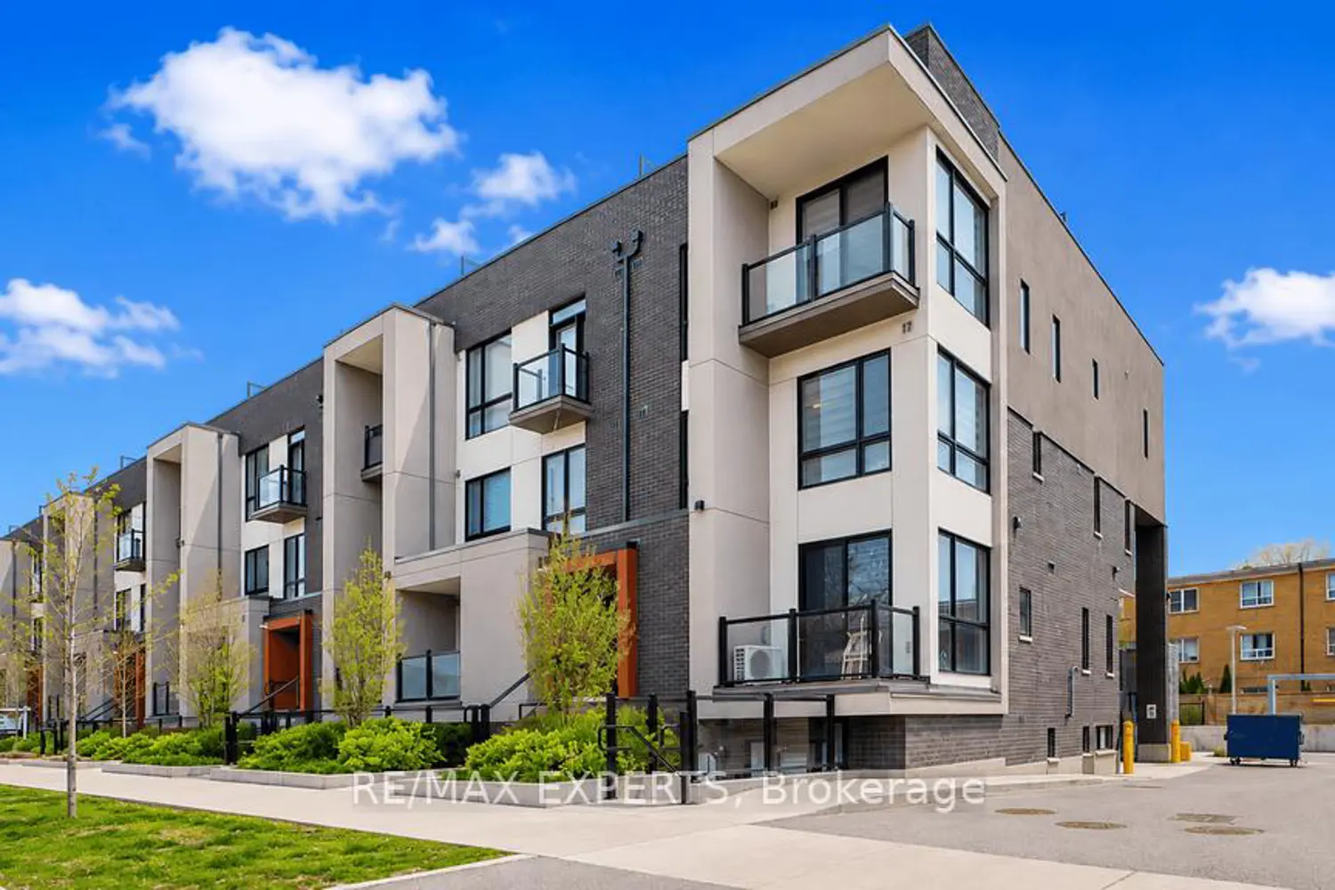 8 Marquette Avenue 7