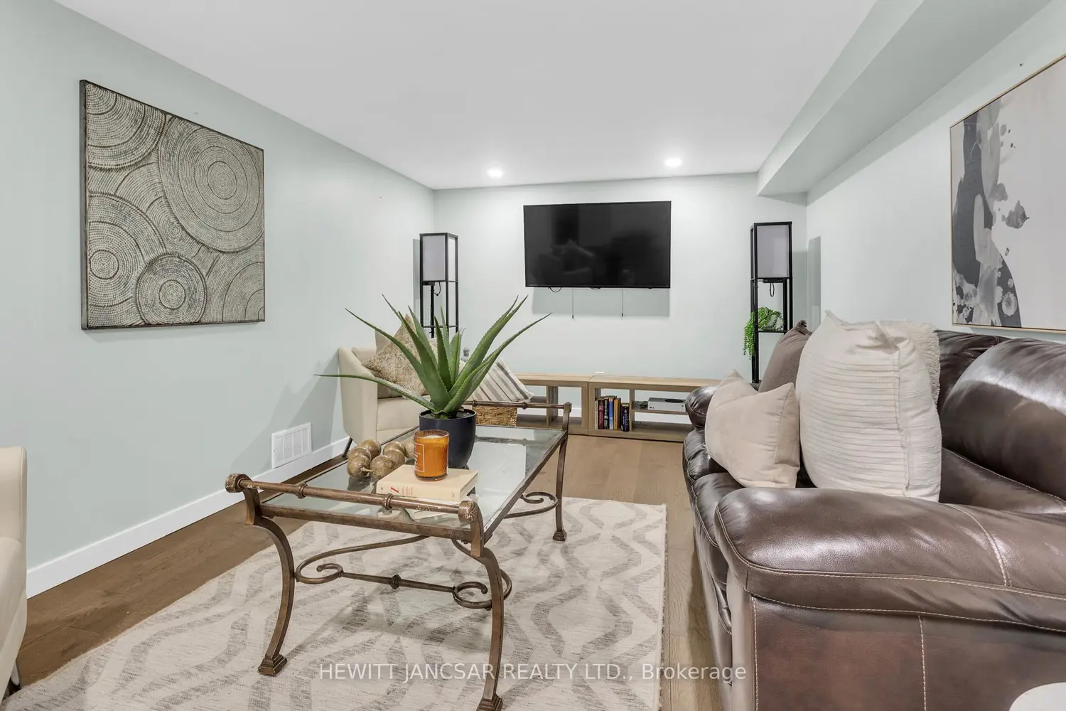 2373 Hazen Road photo 5