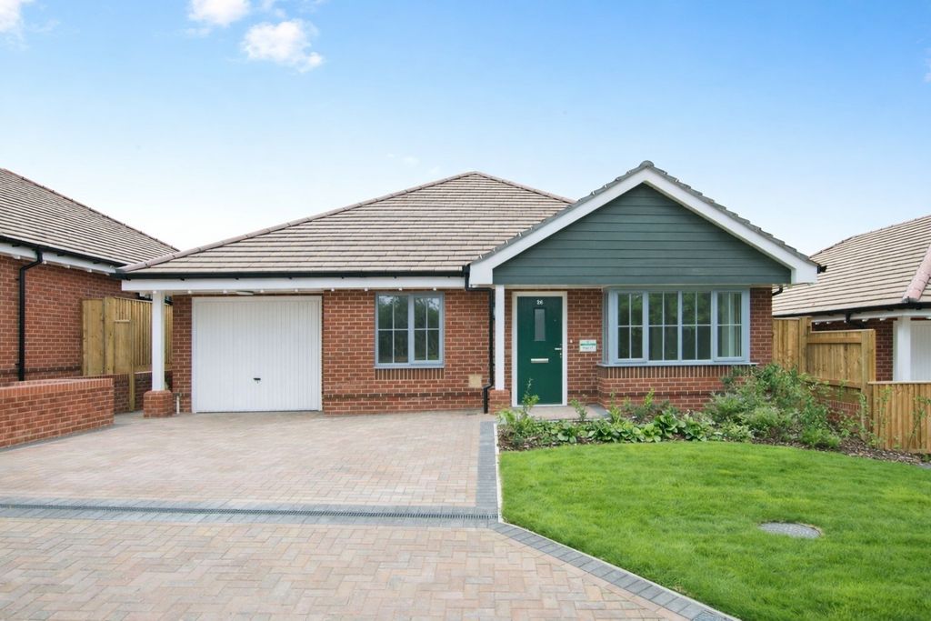 Additional image 2 of 3 bed detached bungalow for saleWhitsbury Road, Fordingbridge SP6