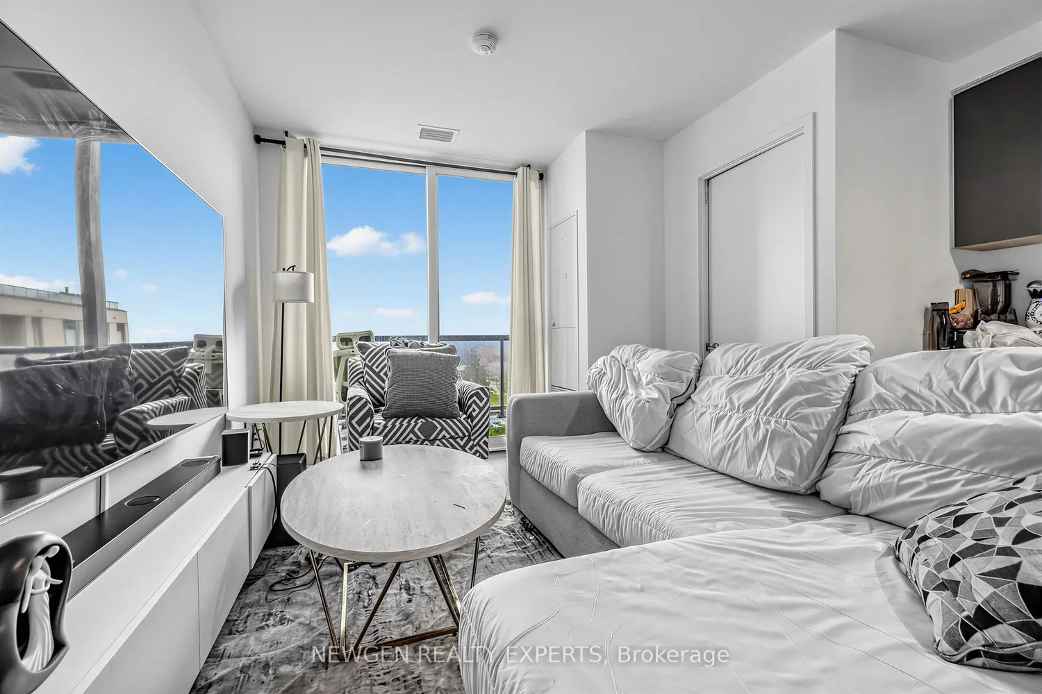 Additional image 9 of 3100 Keele Street 640