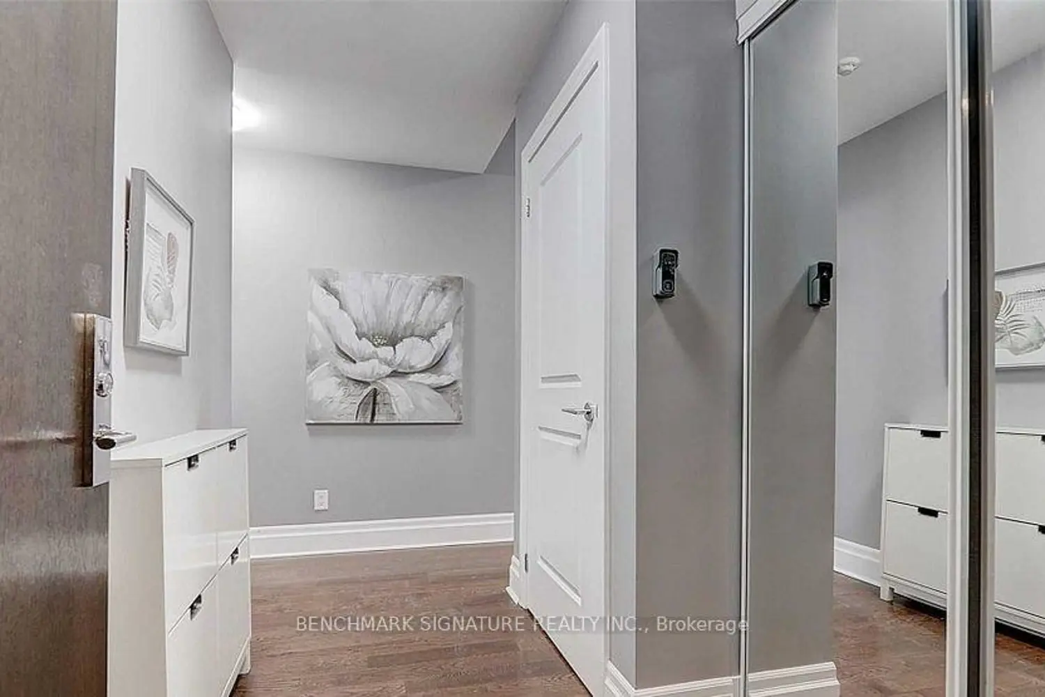 Additional image 16 of 1 Upper Duke Crescent 901