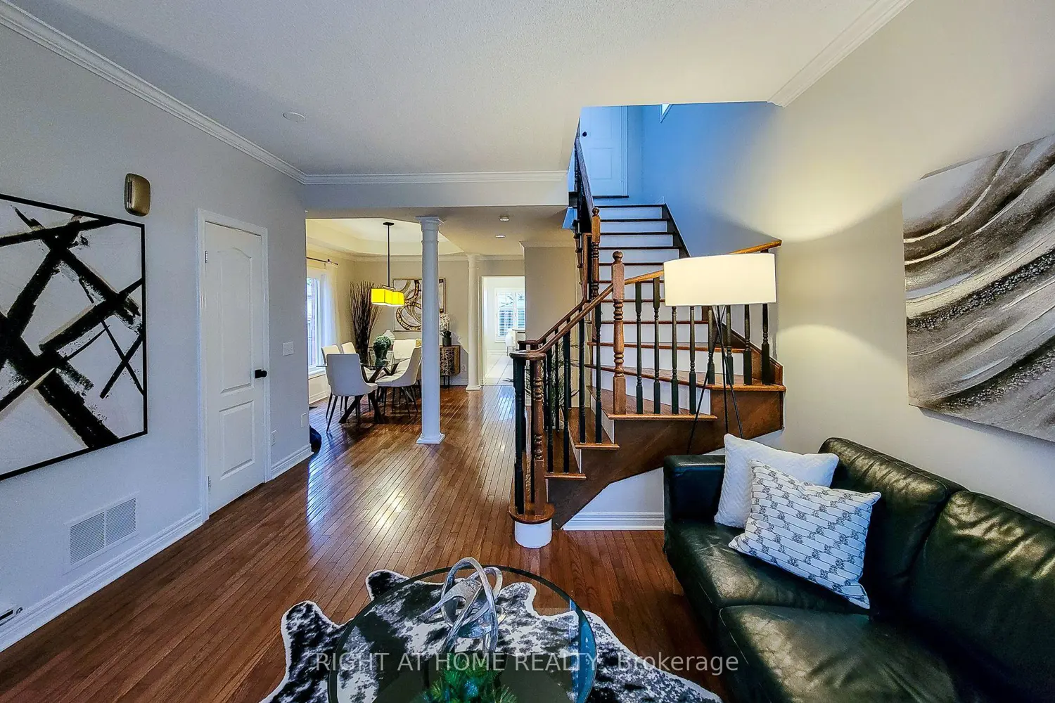 2624 Castle Hill Crescent